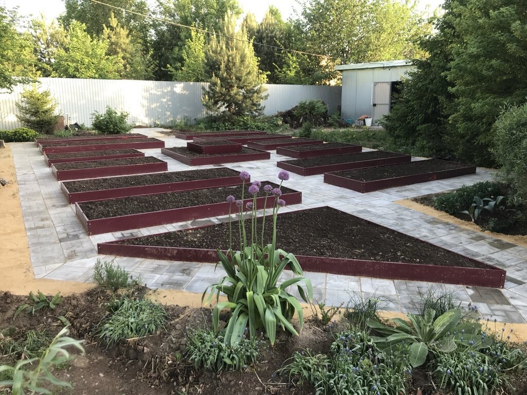 Монтаж грядок